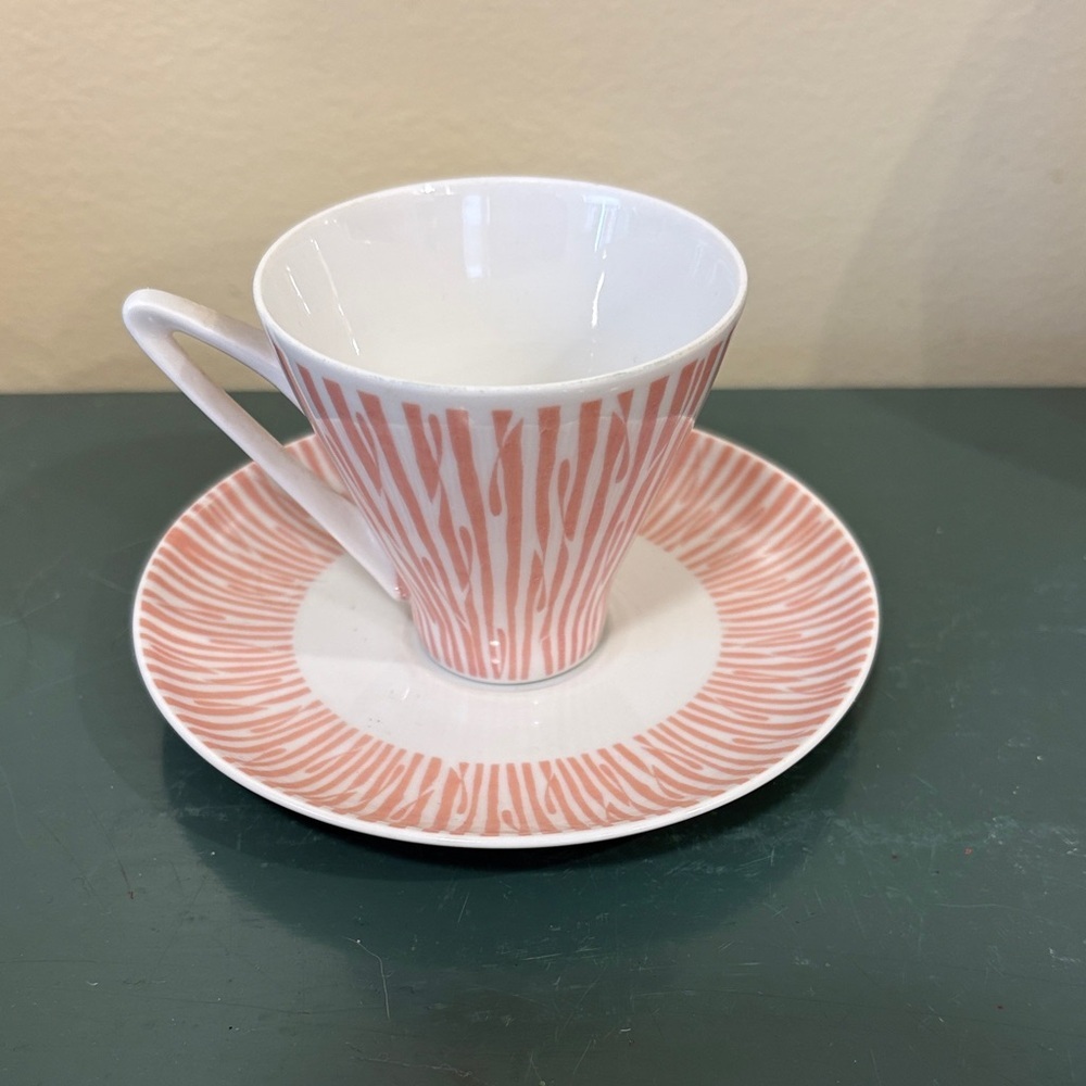 Vintage Alka Kunst Porcelain Teacup and Saucer. Mid-century design.
